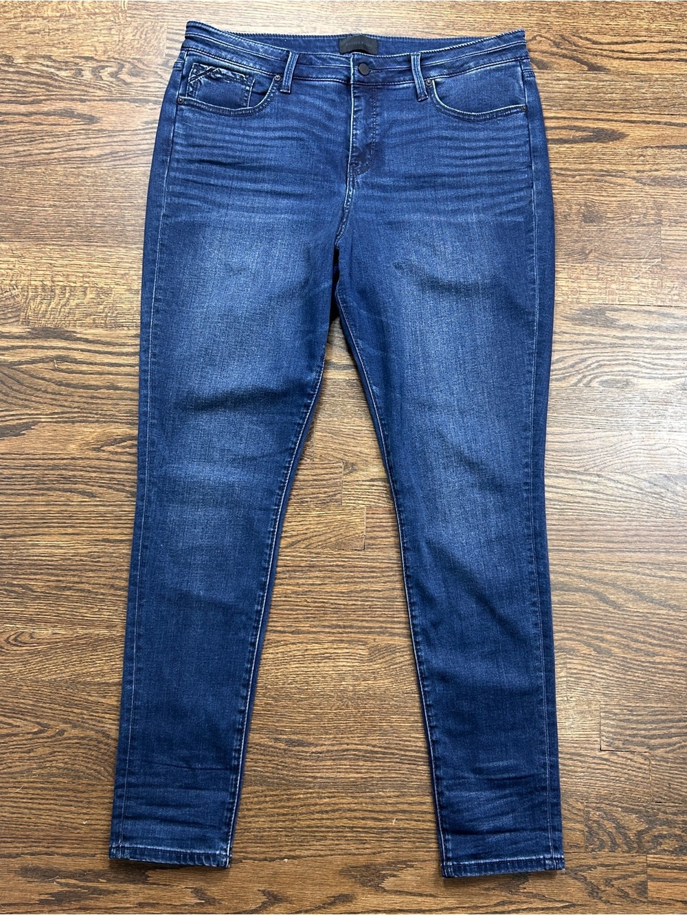 Buckle Black Curvy Skinny Jeans Womens 36 x 32 Blue Dark Wash Denim Stretch